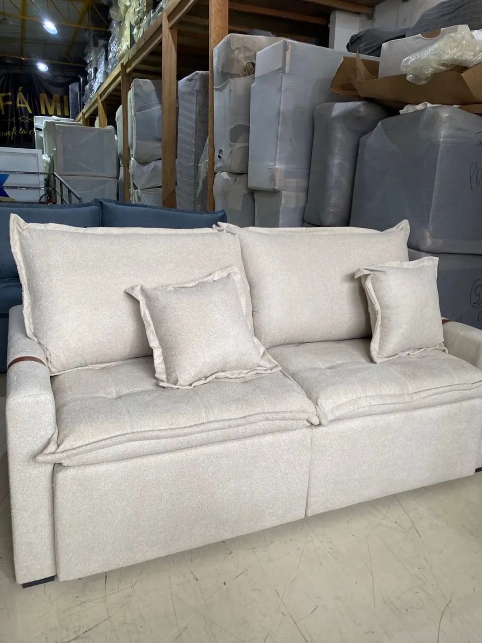 Sofá sem caixa 1,60 mts - Foto 4