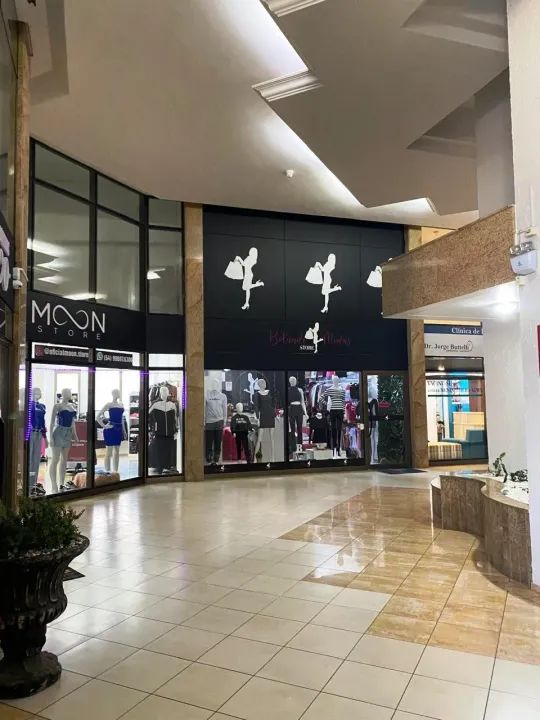 Localizada no coração de Farroupilha, no Ed. Galeria Central, esta sala comercial é ideal  - Foto 3