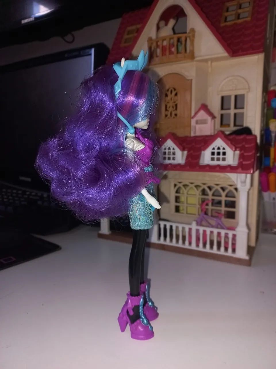 Boneca Equestria My Little Pony Rarity Raimbow Rocks 25cm | Hasbro Usado - Foto 5