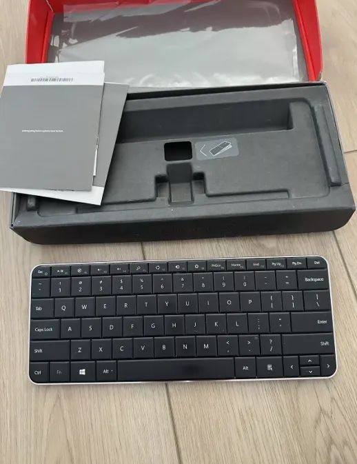 Teclado sem fio Microsoft Wedge Mobile U6R-00001 - Foto 3