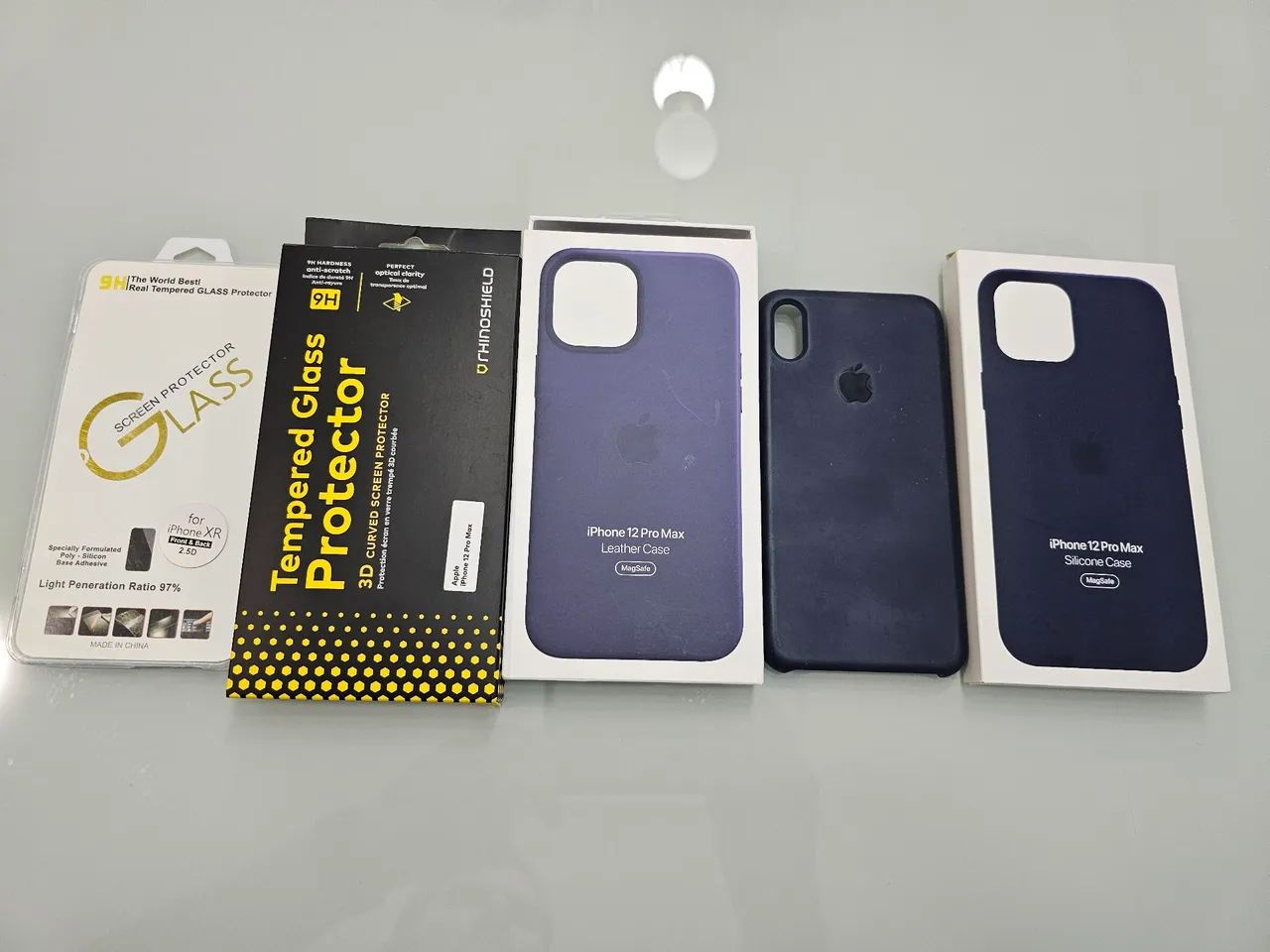 Super Kit - 3 Cases + 2 Películas iPhone 12 Pro Max/ XS Max / XR