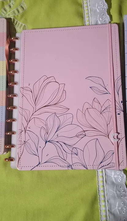 CADERNO inteligente Bruna Tavares tamanho G