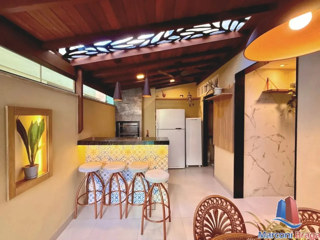 Apartamento à venda em Guarapari-ES, na Praia do Morro, com 3 quartos, 1 suíte e 100m² de