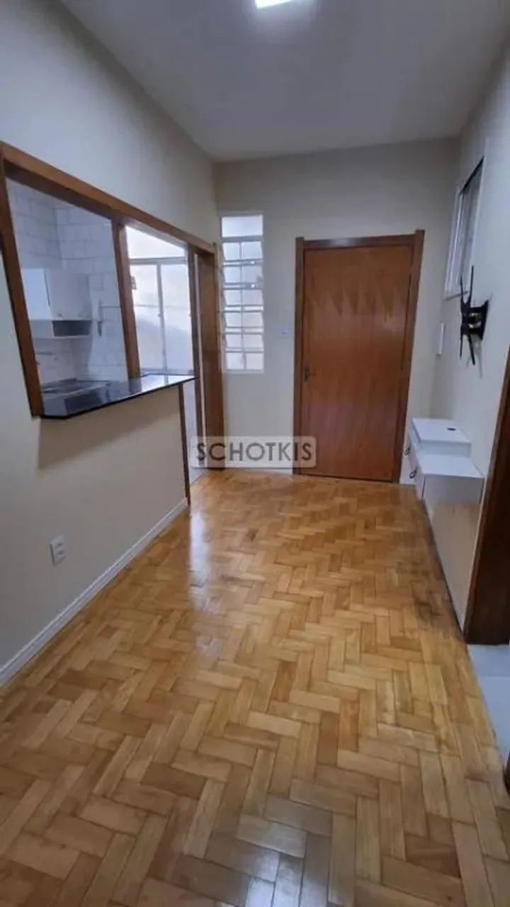 IMOBILIÁRIA SCHOTKIS VENDE APARTAMENTO 02 DORMITÓRIOS DESOCUPADO, VALOR DE OCASIÃO QUEM VÊ