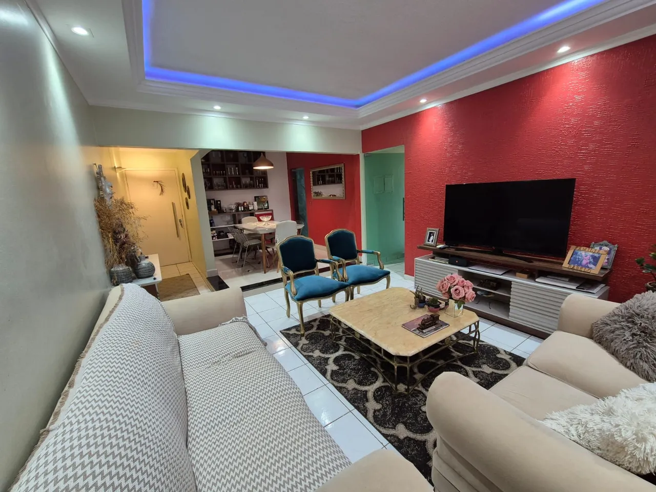 Apartamento com 3 dormitórios à venda, Cond. Porto Velho II, 95 m² por R$ 420.000 - Embrat