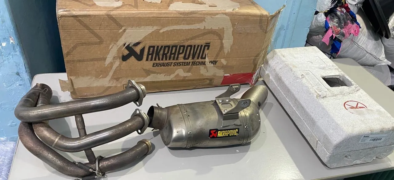 Escapamento full Akrapovic Completo para Moto MT09