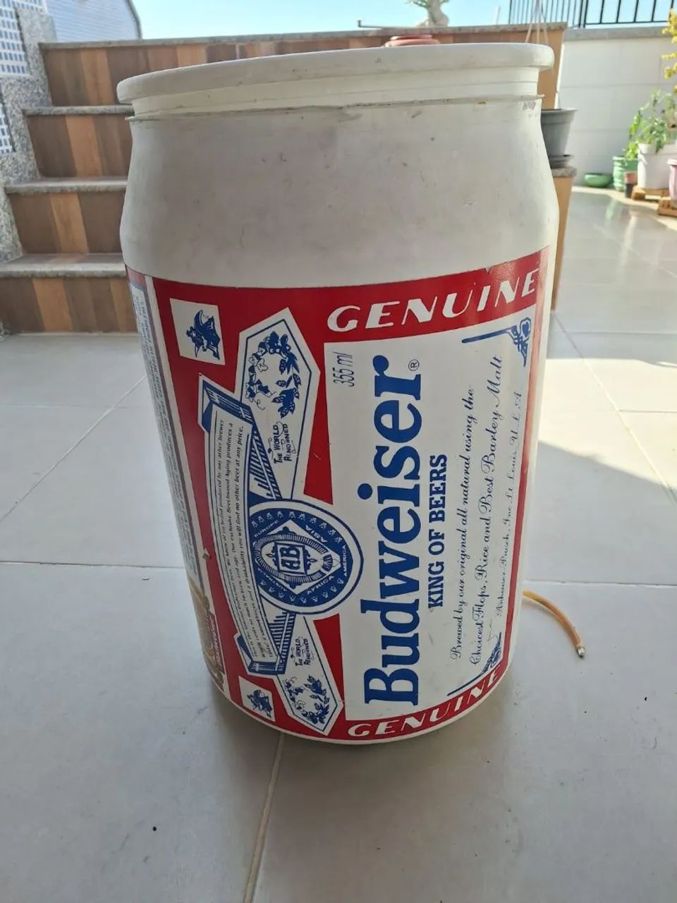Cooler térmico Budweiser grande para 80 latas 