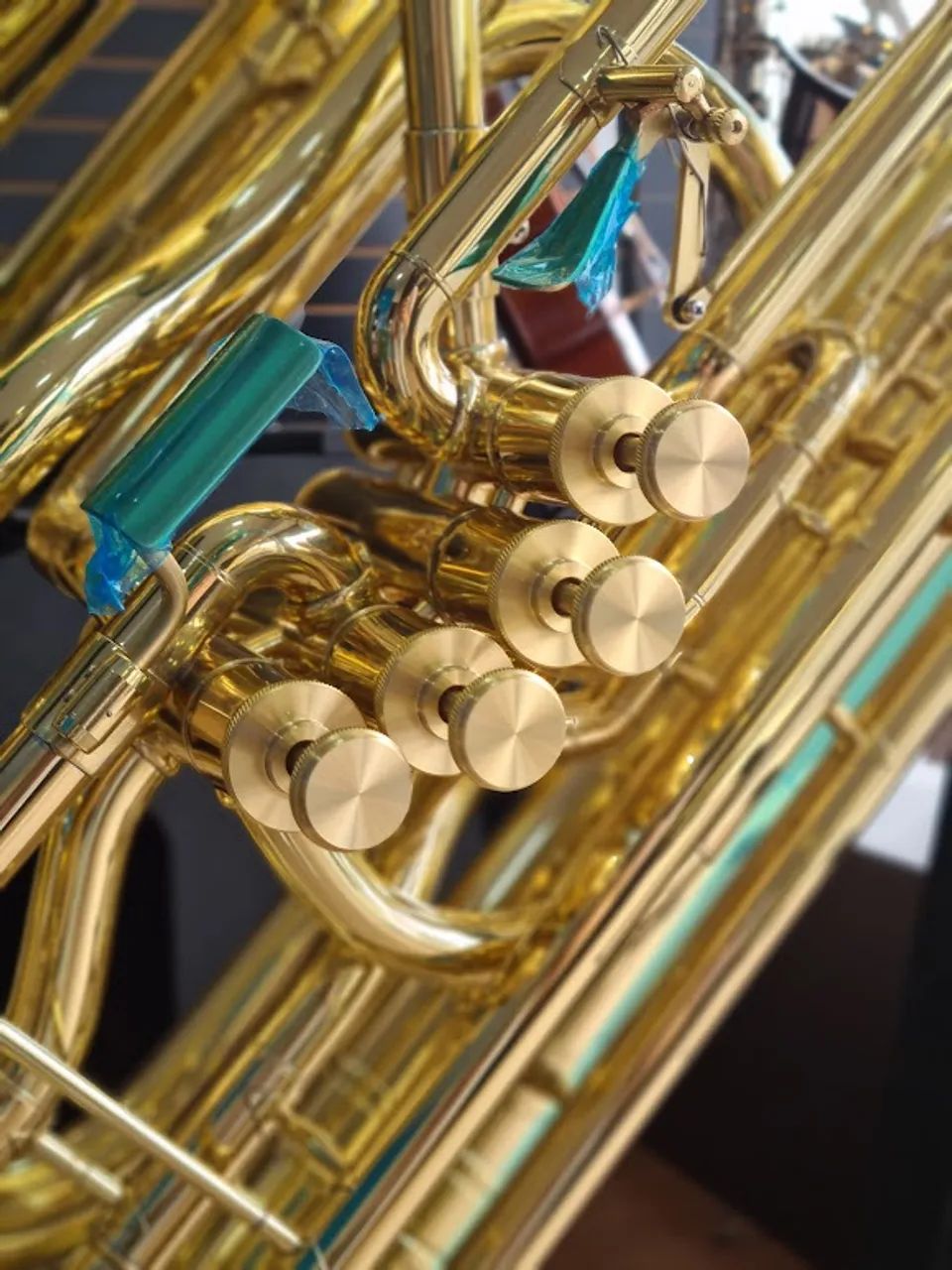 TUBA HS MUSICAL R752 4/4 SIb C/ 4 PISTOS (NOVA) PARCELAMOS EM ATE 10X S/ JUROS #250216 - Foto 2