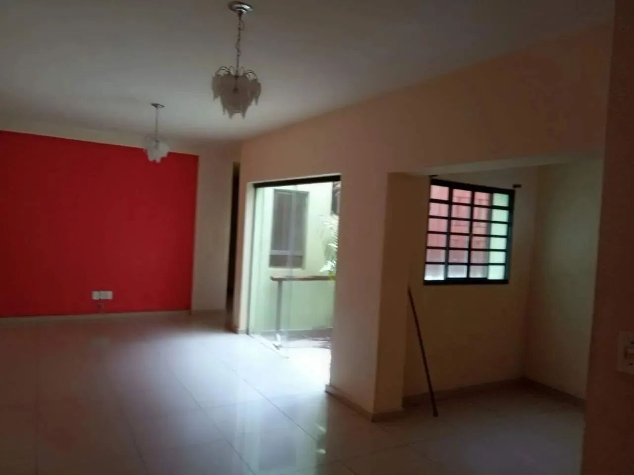 CASA À VENDA - CENTRO - PINDAMONHANGABA - SP