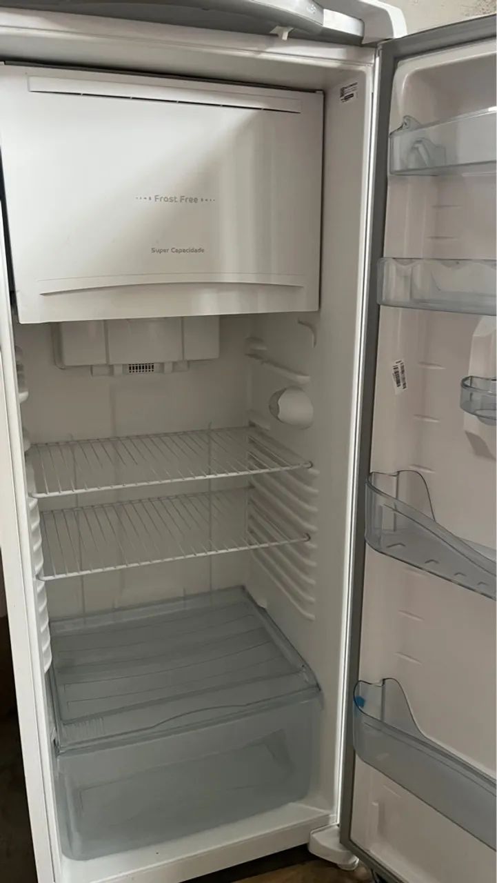 Geladeira Frost Free - Praticamente NOVA