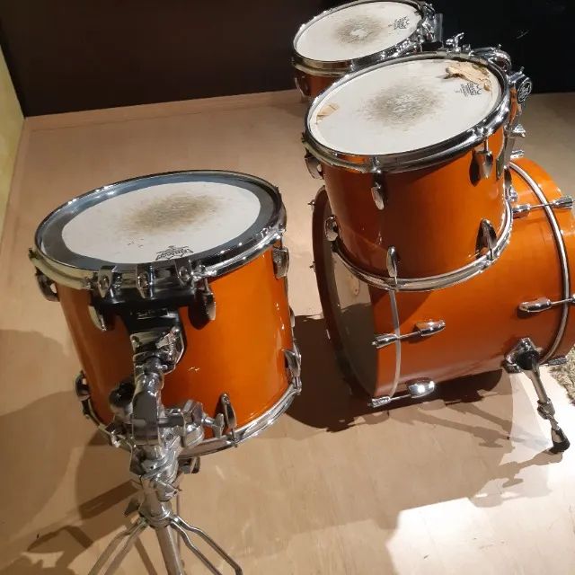 Bateria Pearl Master Custom Extra - Maple Shell- Anos 90 , Ótimo Estado sem a caixa - Foto 4