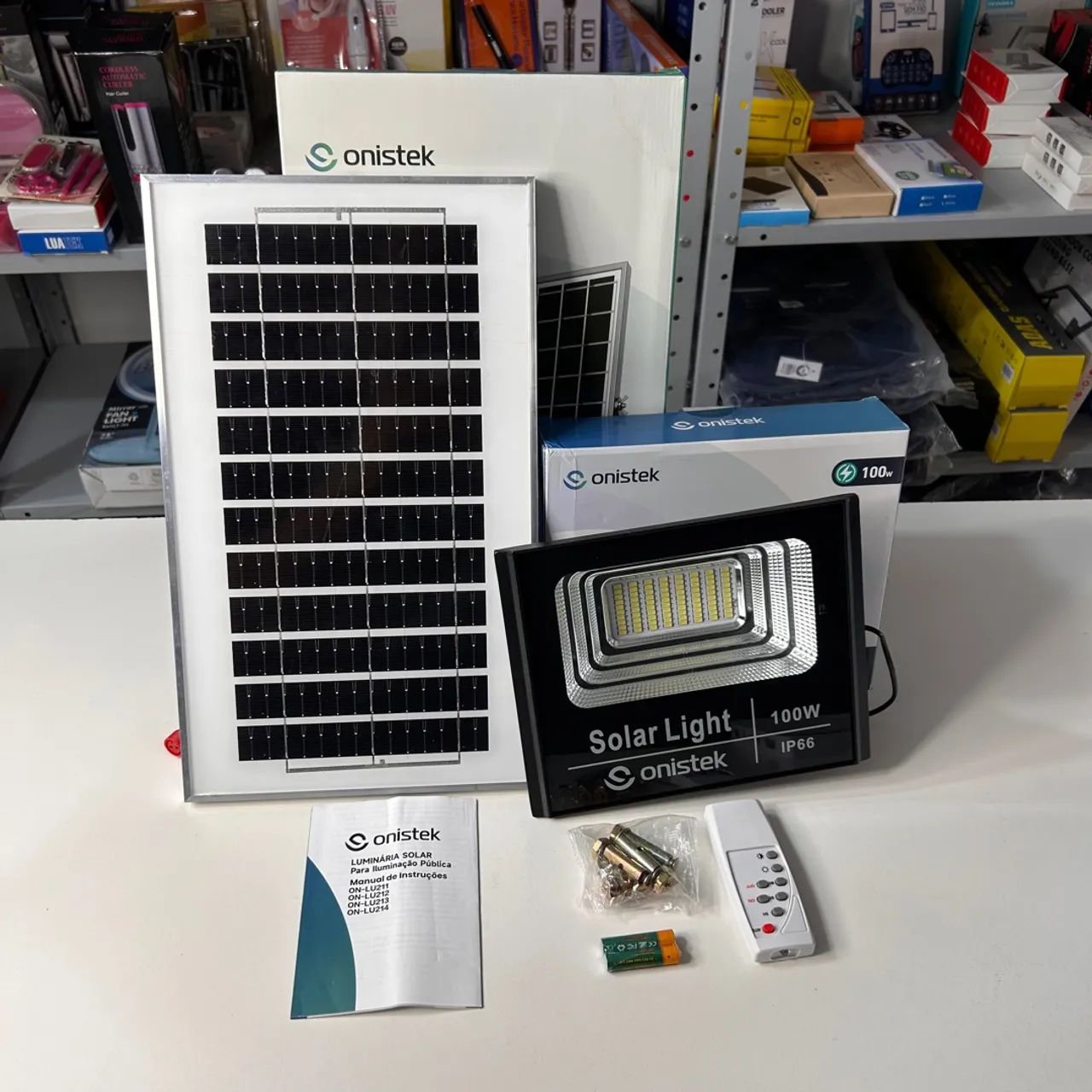 Luminária Solar 100W com Sensor de Movimento