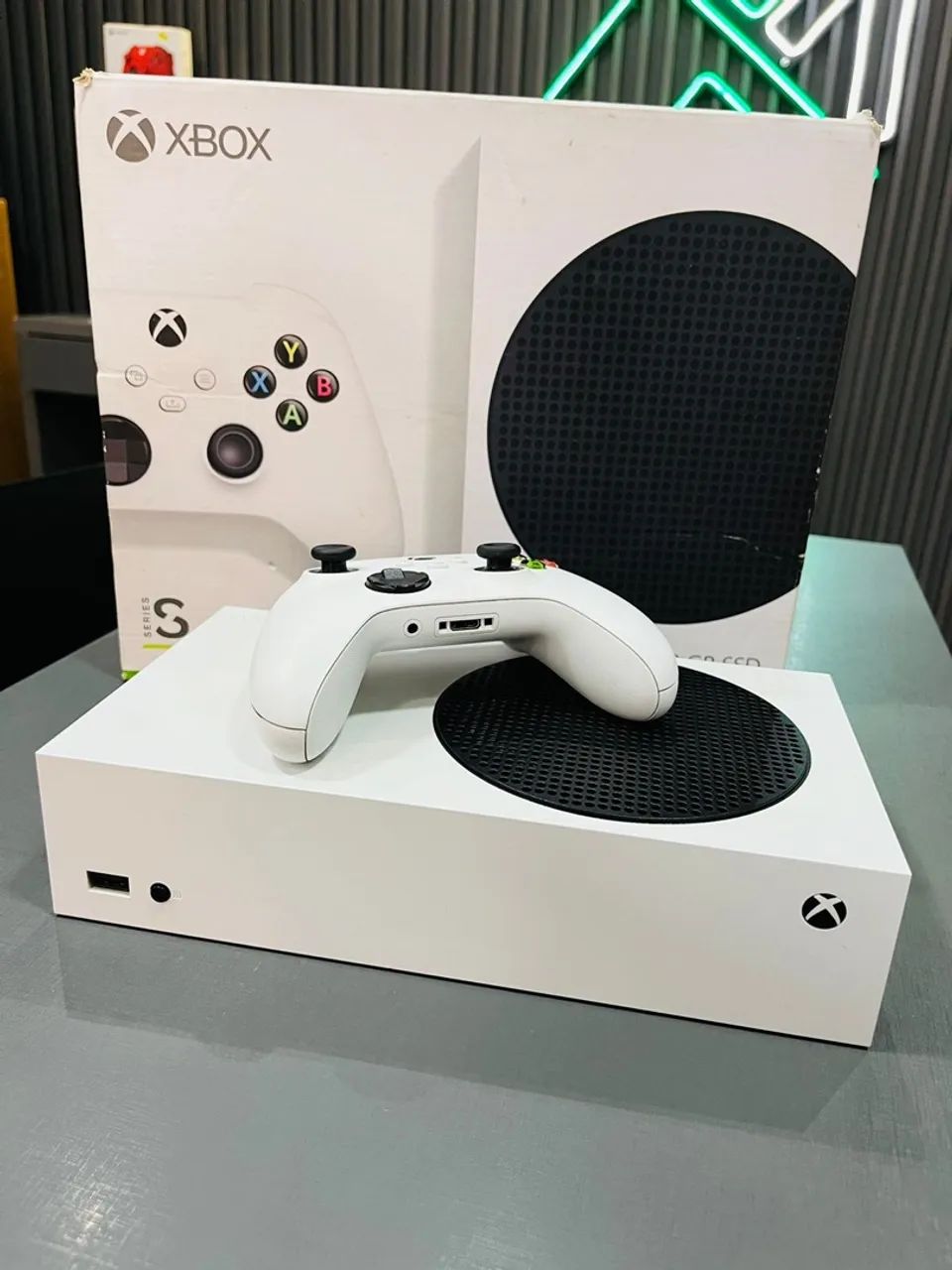 Xbox Series S - Console sem detalhes e garantia 