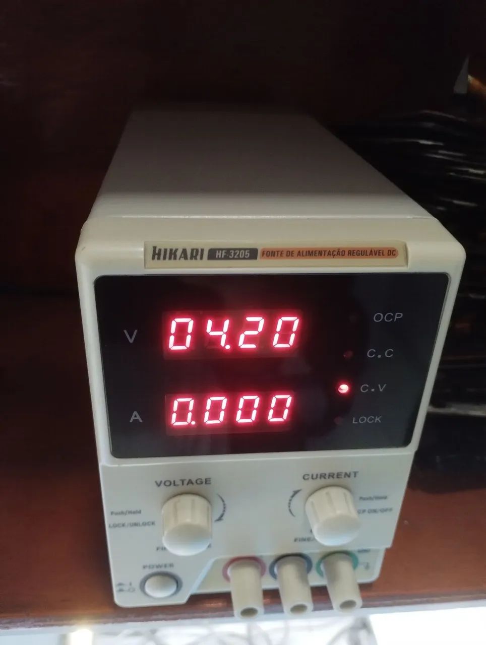 Fonte Assimétrica de Bancada 32v 5a Hikari Hf-3205s Bivolt - Foto 4