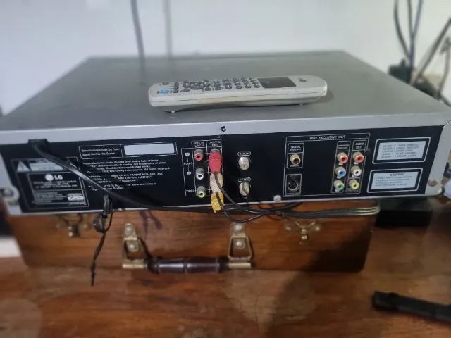 Vídeo Cassete + DVD Dc-596b 6 cabeças com controle remoto Stereo - Foto 5