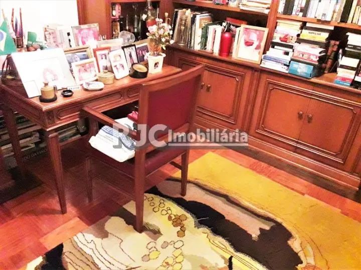 Apartamento de 200 metros quadrados no bairro Tijuca com 4 quartos - Foto 10