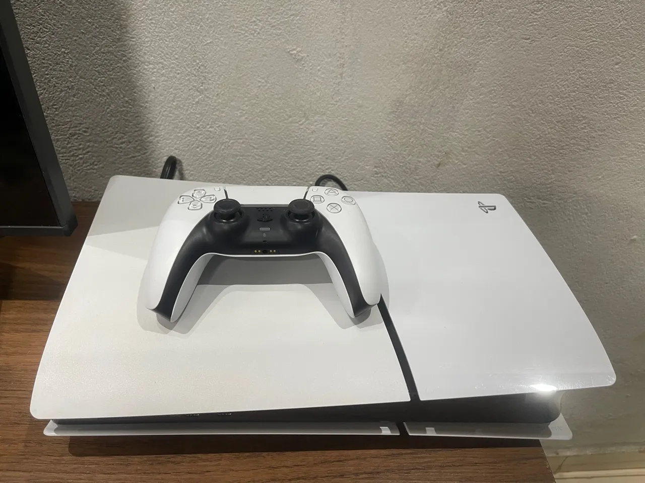 PlayStation 5 (PS5) - Console com Controle