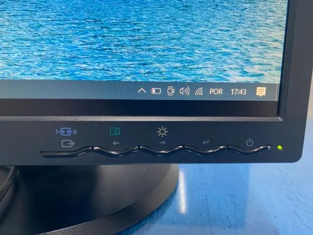 Monitor Lenovo ThinkVision L1700PC 17"    4x4 (quadrado) - Foto 3