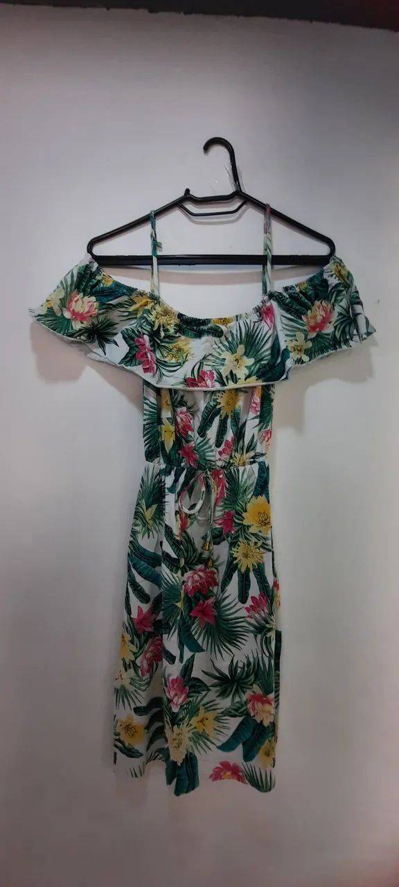 Vestido de Tecido Floral curto 