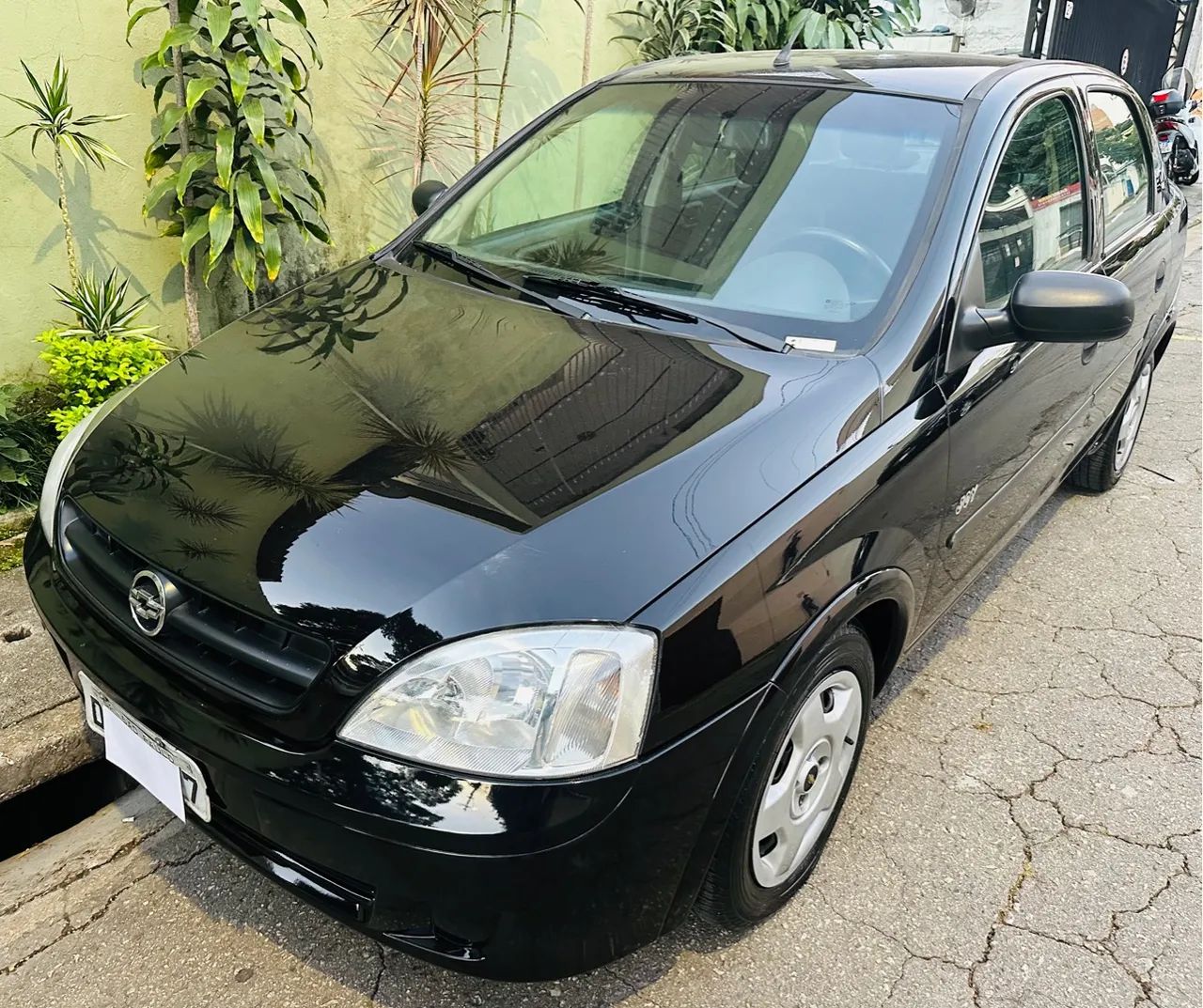 Corsa Sedan Joy 1.8 Flex vidros e travas elétricas apenas 77000km 2005