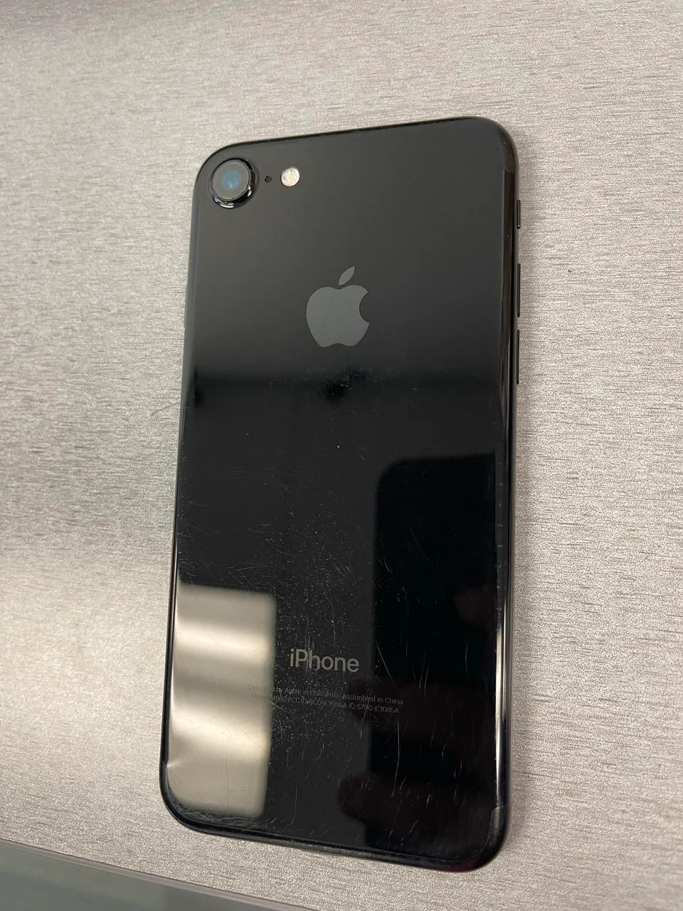Celular IPhone 7 128gb preto - c/ caixa - Celulares e Smartphones