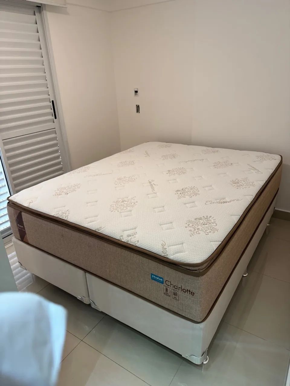 Cama Box Queen size Probel Charlotte novo 