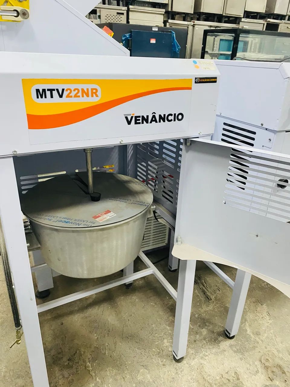 Misturela Venâncio 22Kg MTV22NR - Foto 4