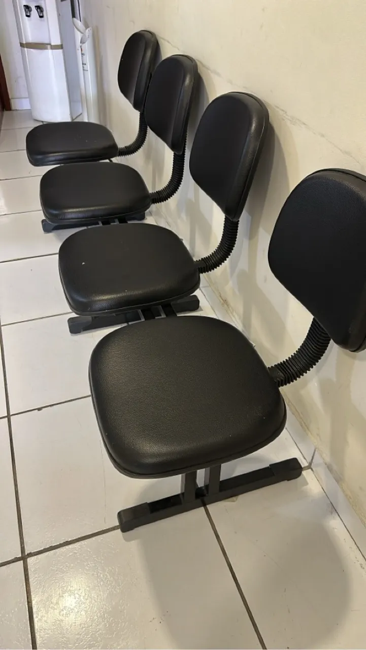 Cadeiras para recepção ou escritório