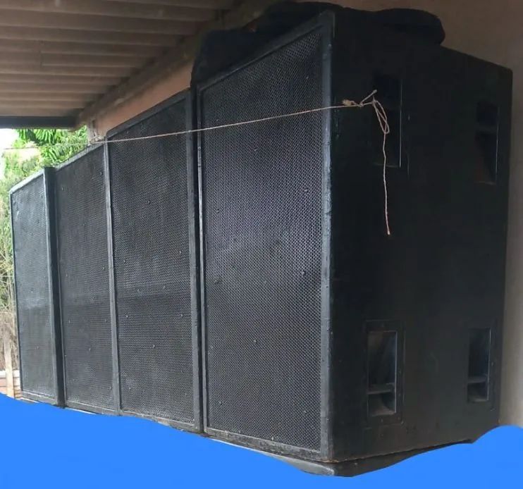 Vendo 4 caixas de som KF original 
