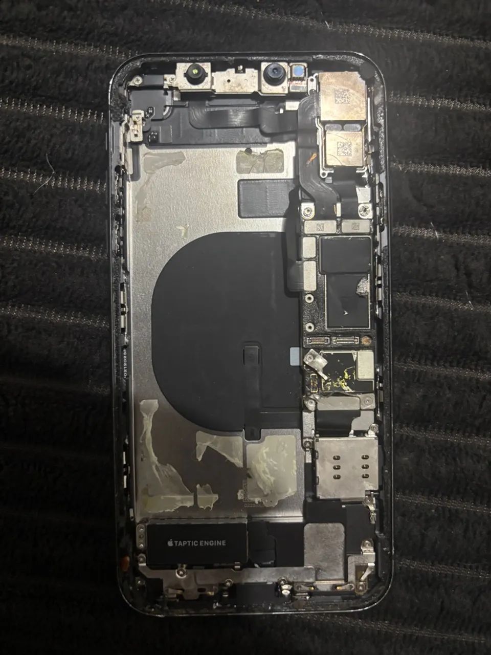 Tampa Traseira Preta De Vidro iPhone 11 com câmera e periféricos  - Foto 2