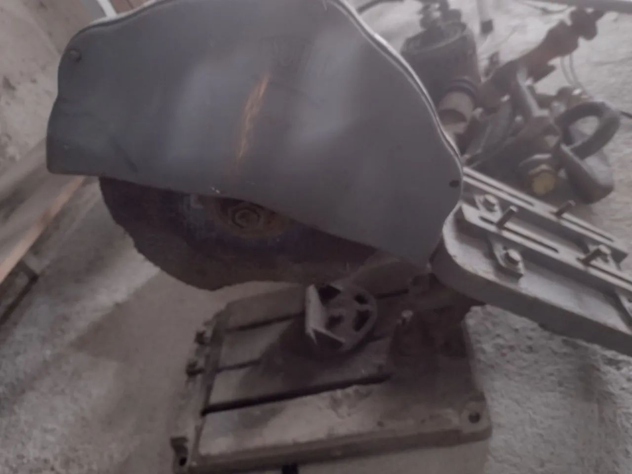 Máquina Policorte de Bancada (Sem motor) - Foto 3