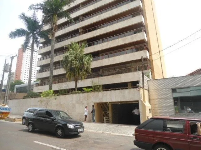 Apartamento com 4 quartos para alugar por R$ 5200.00, 487.00 m2 - CENTRO - LONDRINA/PR