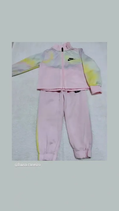 Conjunto Nike - Blusa e Calça - Rosa e Amarelo - Tamanho P