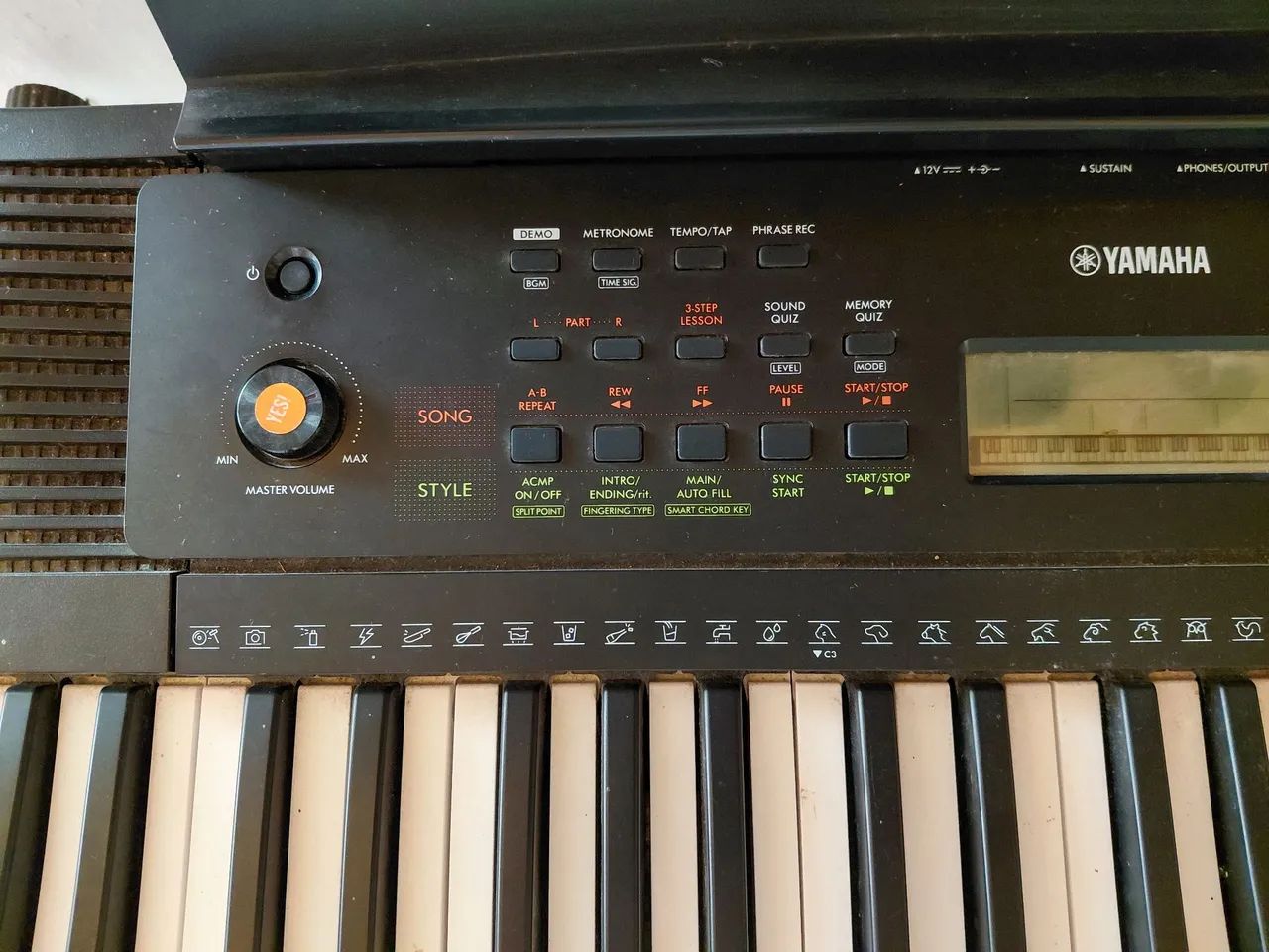Teclado PSR E283 Yamaha - Foto 2
