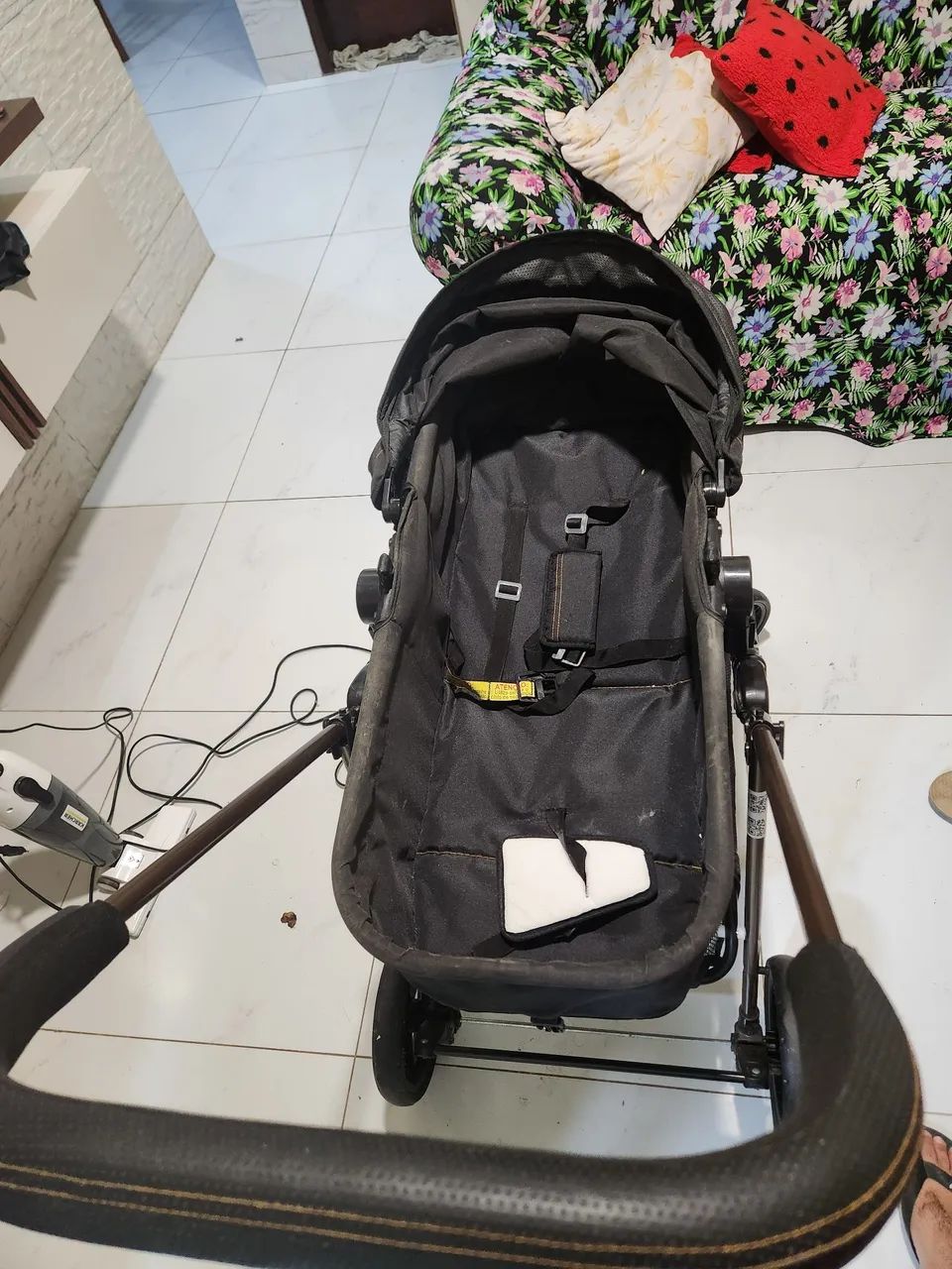 Carrinho de bebê Moisés 