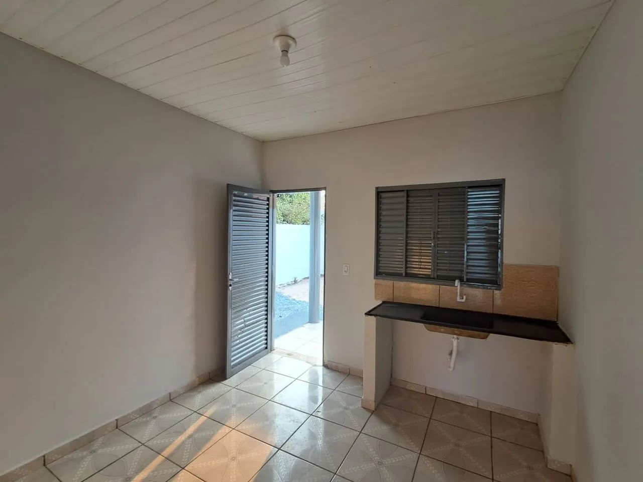 Casa à Venda - João Godofredo, Poconé