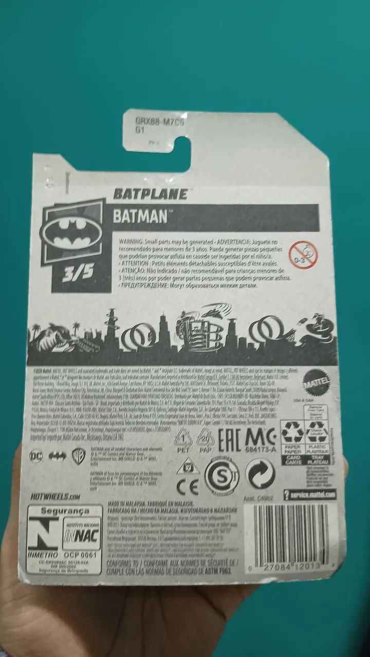 3 Hotwheels do Batman Batplane Preto, Batplane Cinza e Batboat - Foto 2