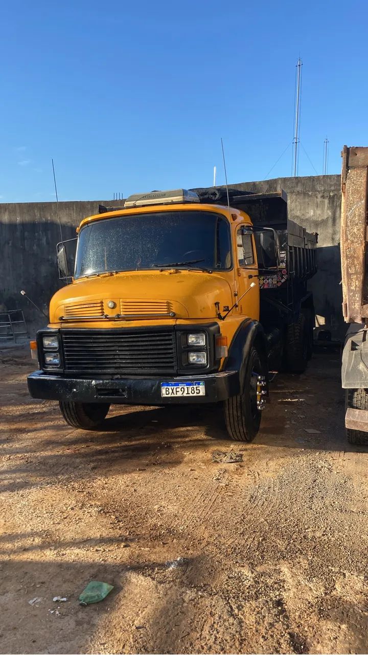 Vendo caminhão 1519 