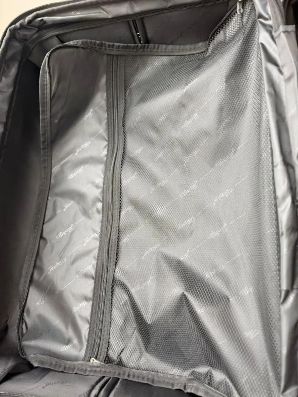 Mala de Viagem 23kg NOVA Cinza - Foto 5