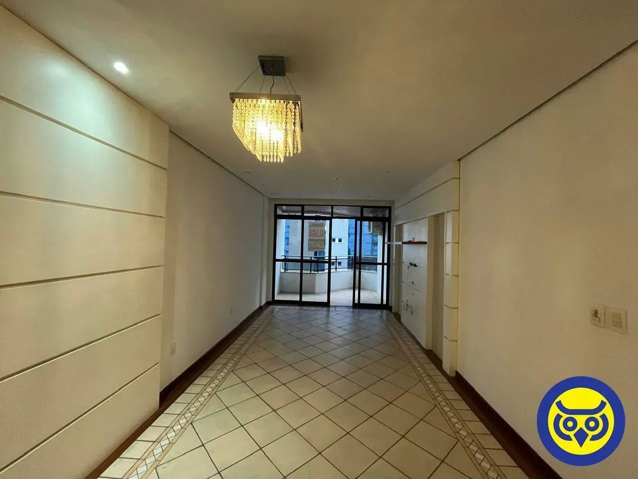 Apartamento para locação no Centro de Florianópolis  2 dormitórios, suíte com closet e 1 v - Foto 2