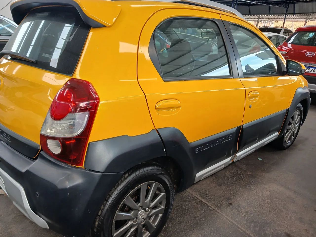 Toyota Etios ETIOS CROSS 1.5 Flex 16V 5p Mec. 2014