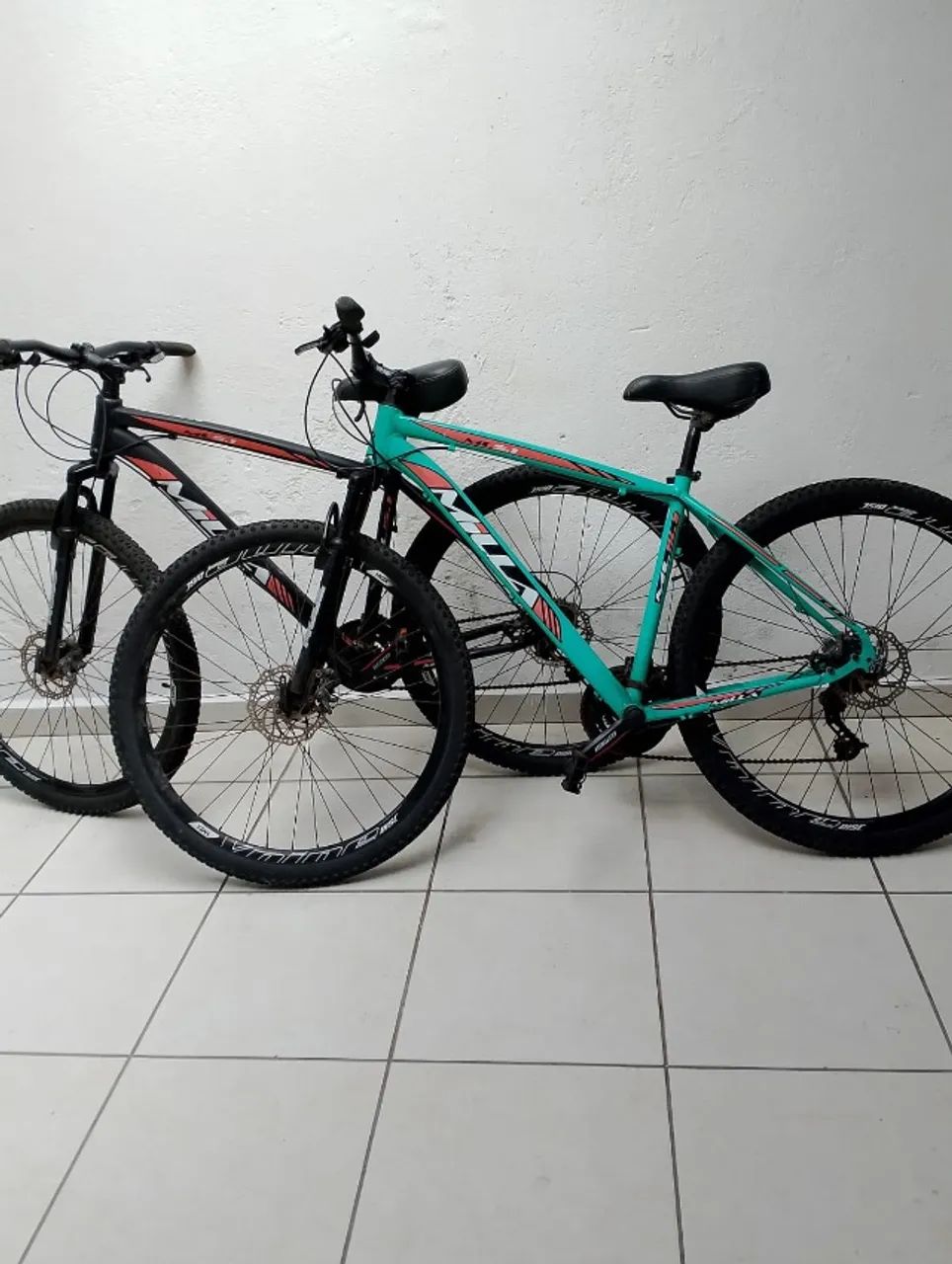 Vendo  bikes aro 29 ,em alumínio, freio a disco e marchas