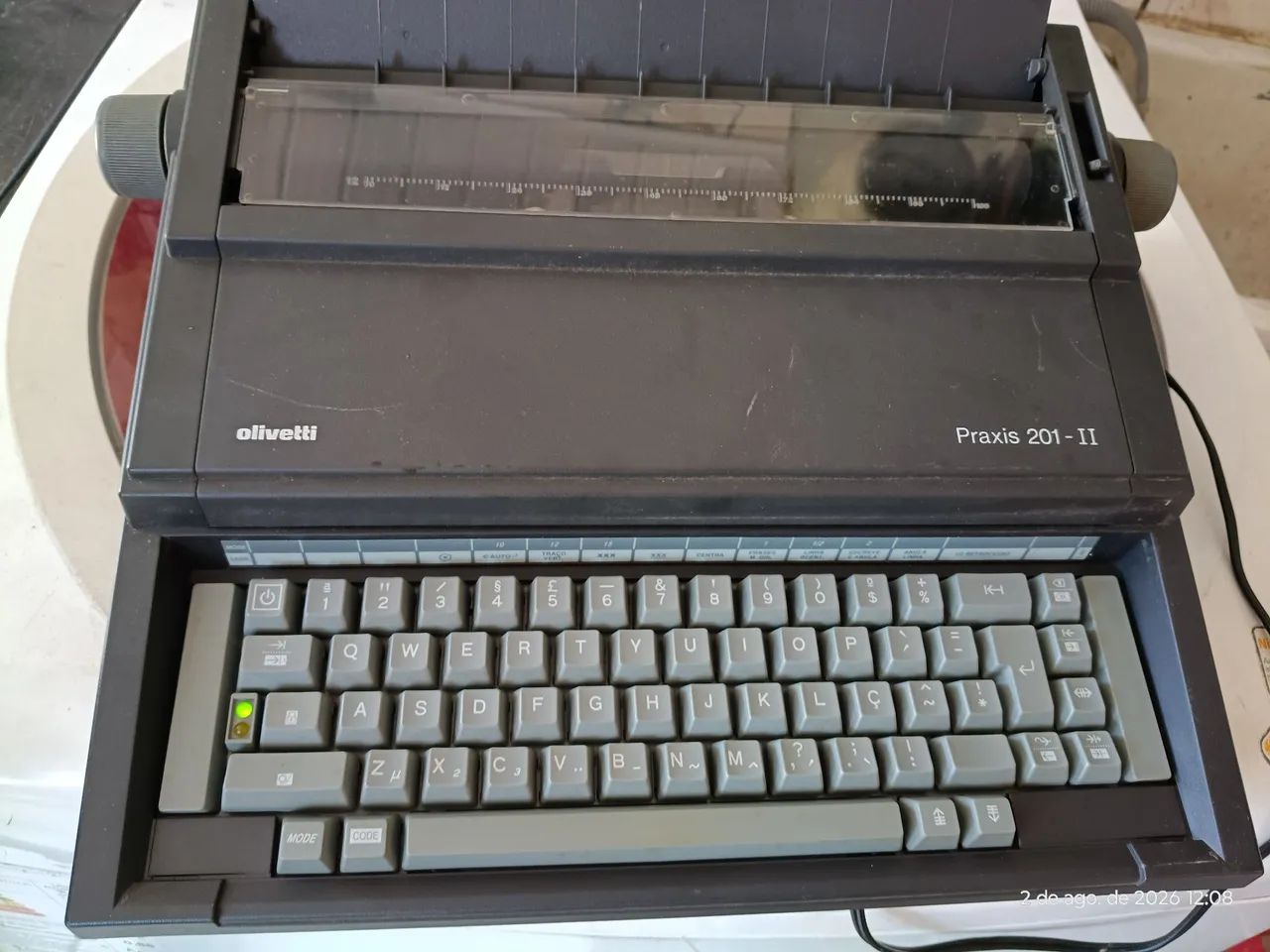 Máquina de escrever Olivetti  Praxis-201-II - Foto 2