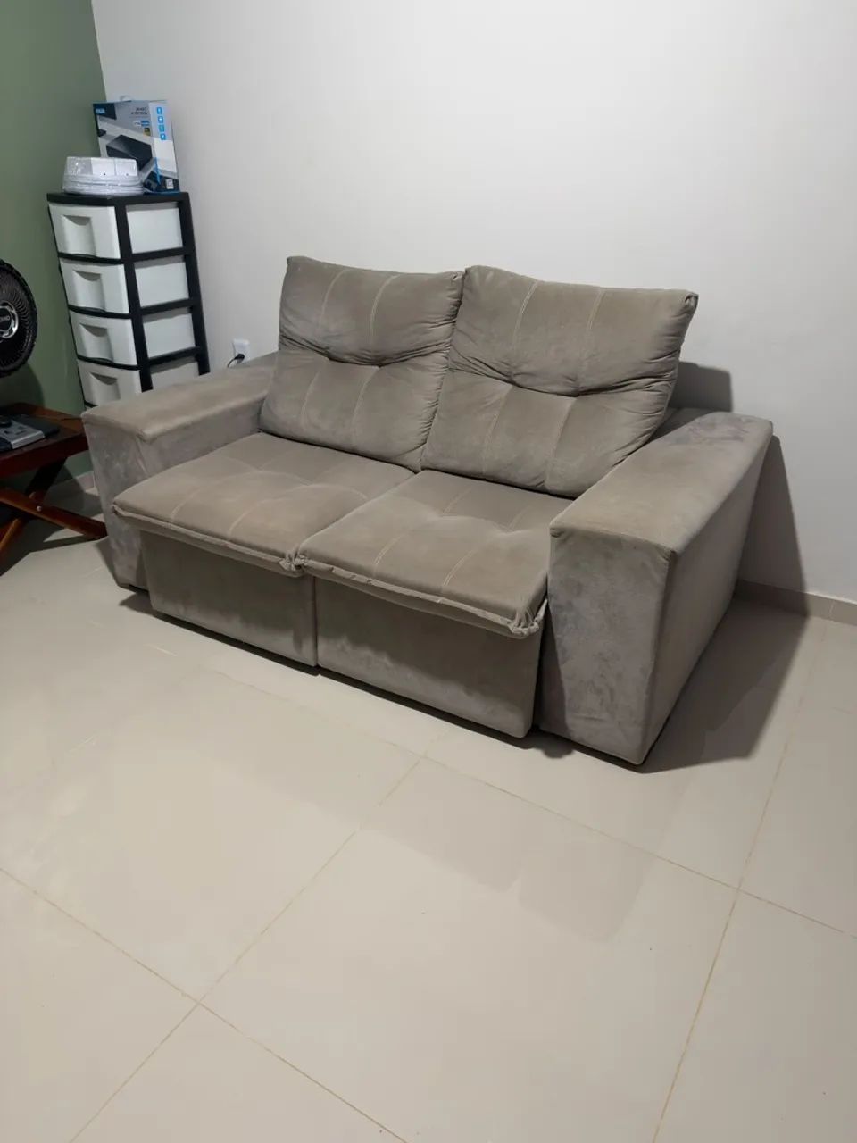 SOFÁ RETRÁTIL E RECLINÁVEL - 2 LUGARES