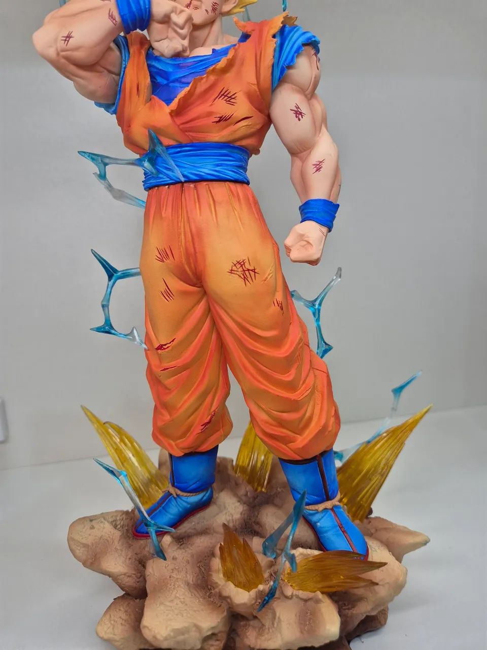 Action Figure Goku SSJ2/Dragon Ball Z  - Foto 3