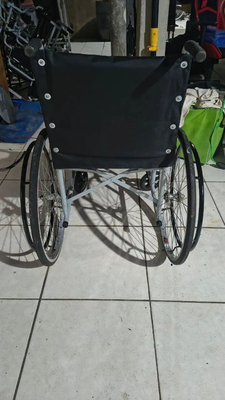 CADEIRA DE RODAS  - Foto 2