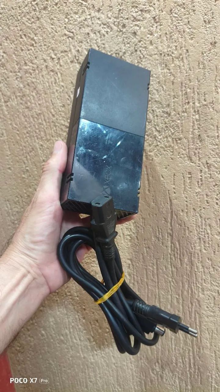 Fonte para Xbox one fat original 