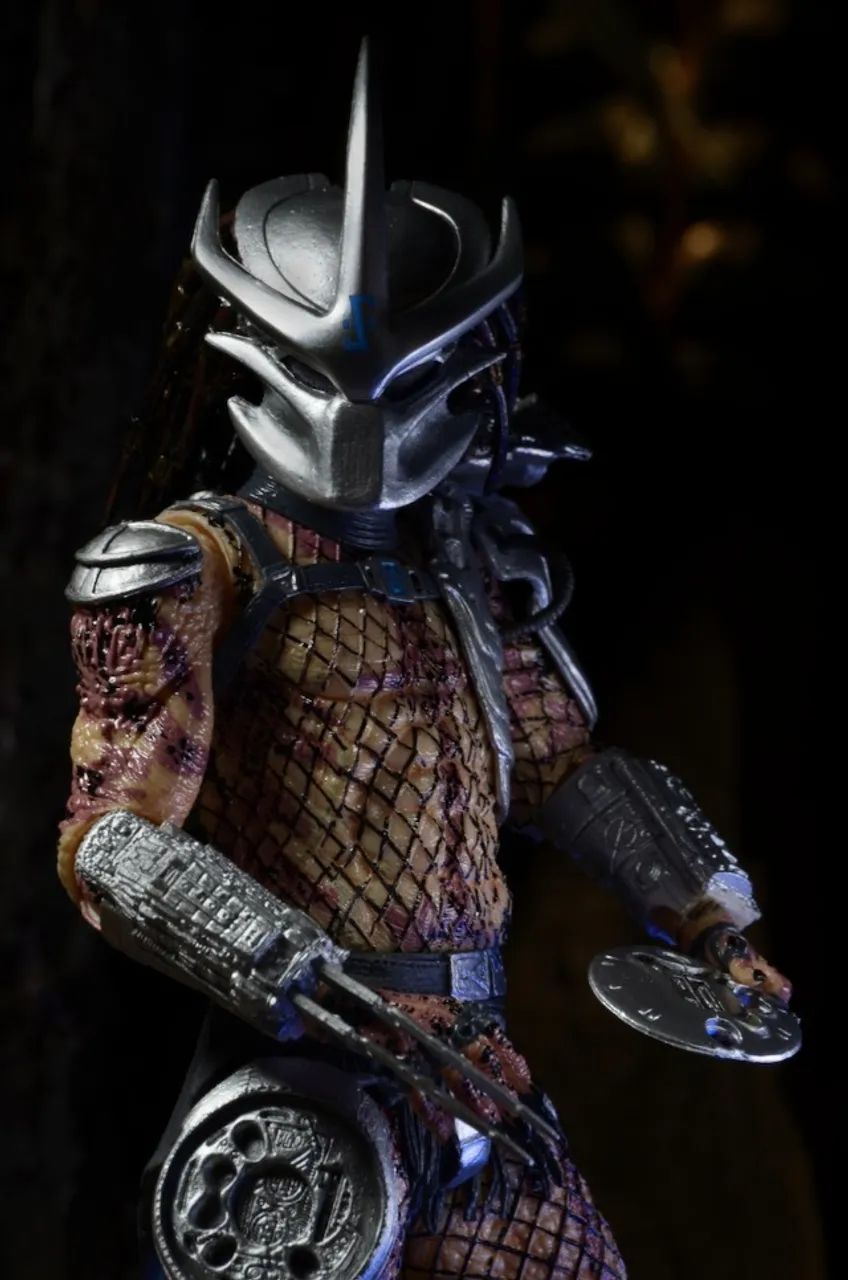  NECA Predator Enforcer - 7" Action Figure - Foto 4