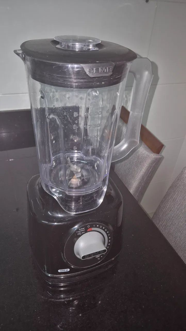 Liquidificador SEMP 1200W Funcionando