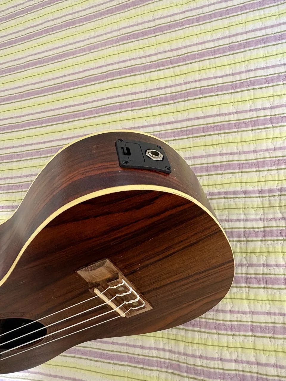 Ukulele Eletrico com Afinador - Foto 3